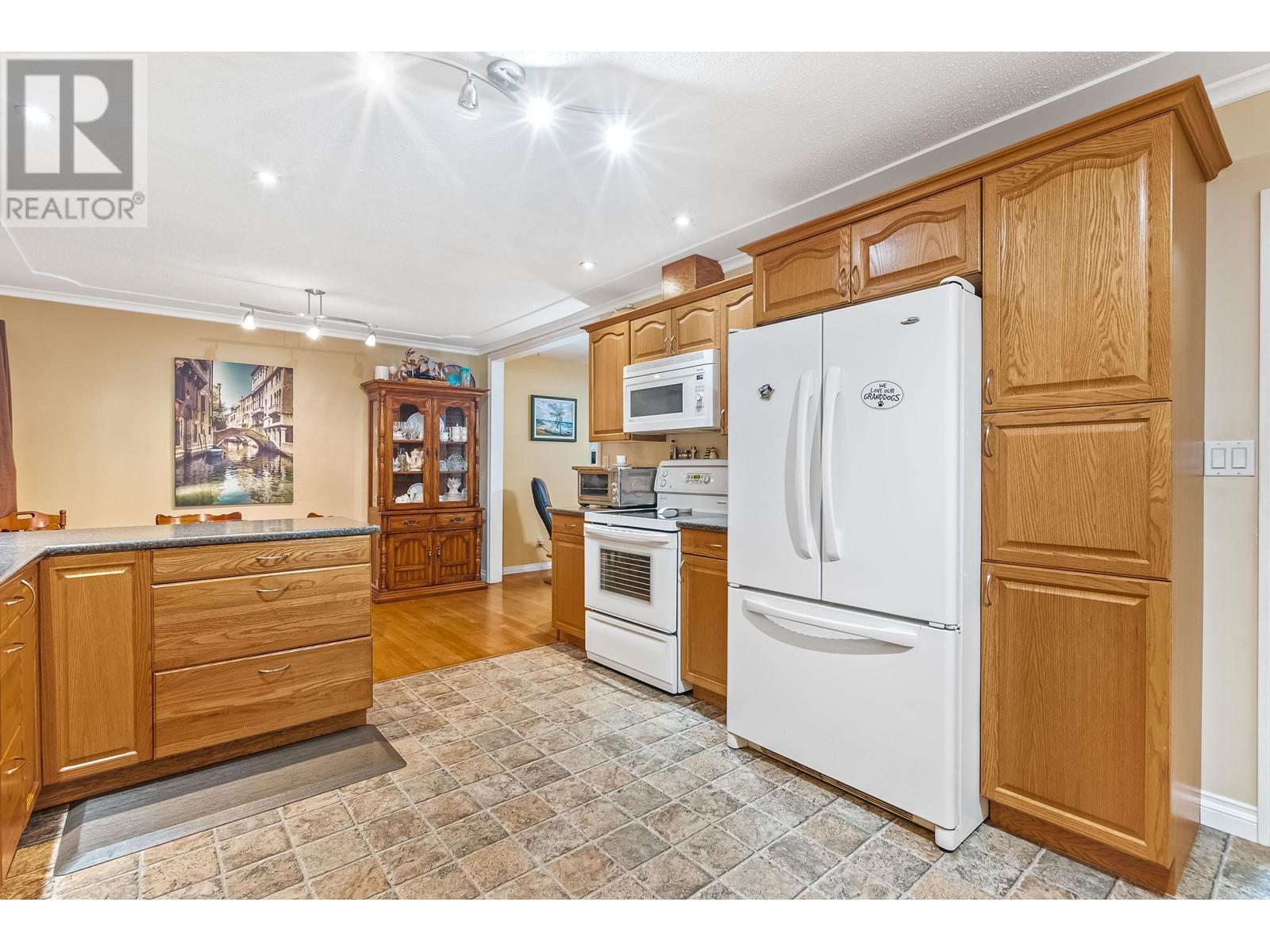 12270 214 Street, Maple Ridge, British Columbia  V2X 5E2 - Photo 13 - R2822258