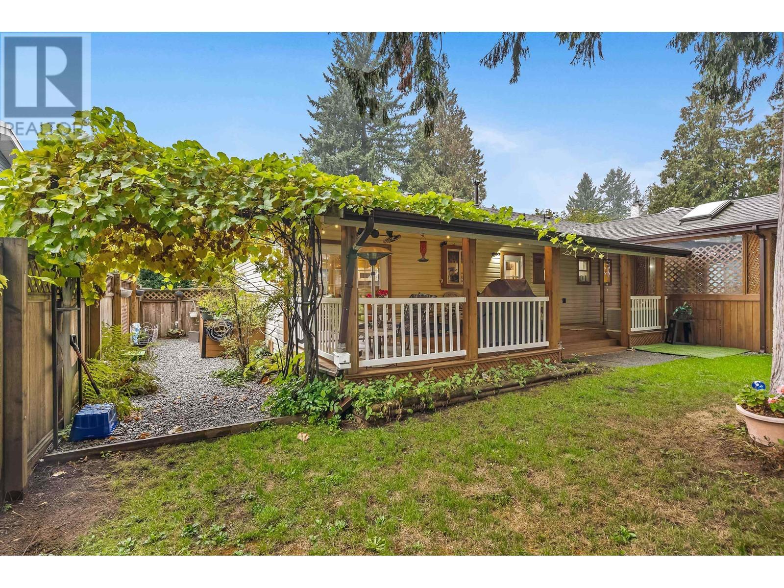 12270 214 Street, Maple Ridge, British Columbia  V2X 5E2 - Photo 33 - R2822258