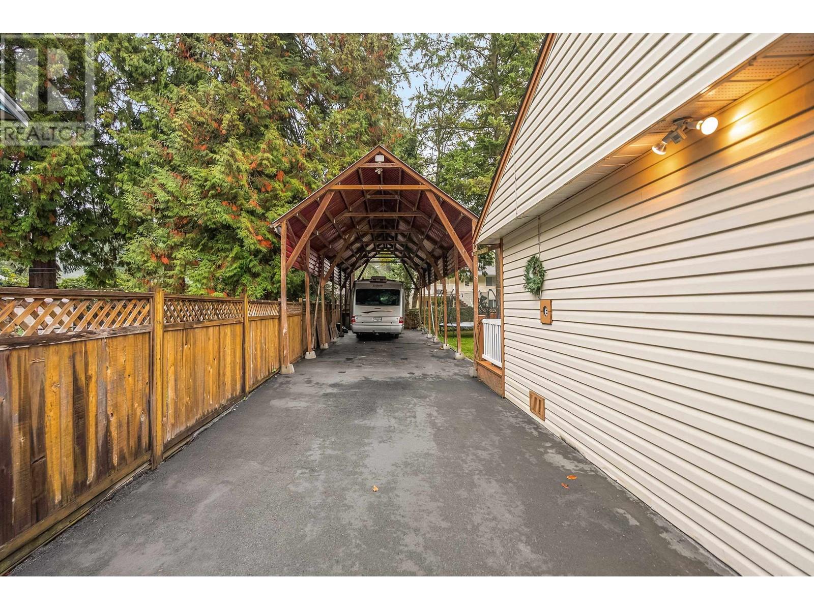 12270 214 Street, Maple Ridge, British Columbia  V2X 5E2 - Photo 35 - R2822258