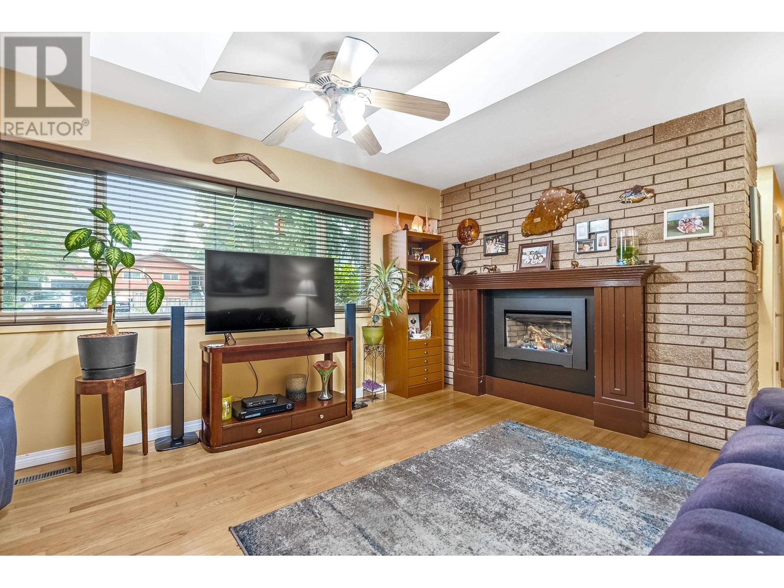 12270 214 Street, Maple Ridge, British Columbia  V2X 5E2 - Photo 9 - R2822258