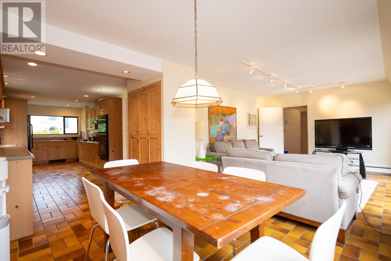 1249 W 39th Avenue, Vancouver, British Columbia  V6M 1S9 - Photo 12 - R2822262