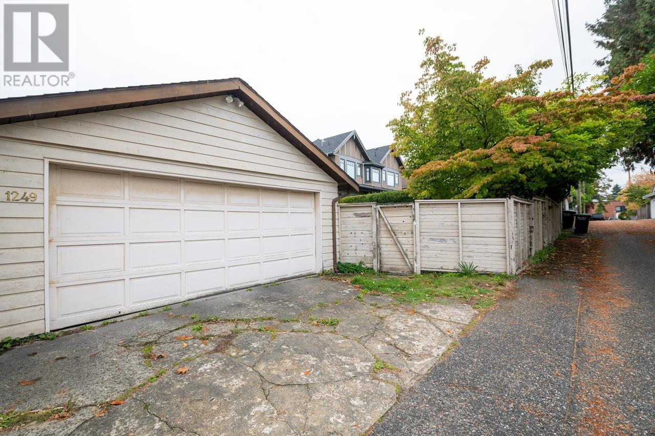 1249 W 39th Avenue, Vancouver, British Columbia  V6M 1S9 - Photo 32 - R2822262