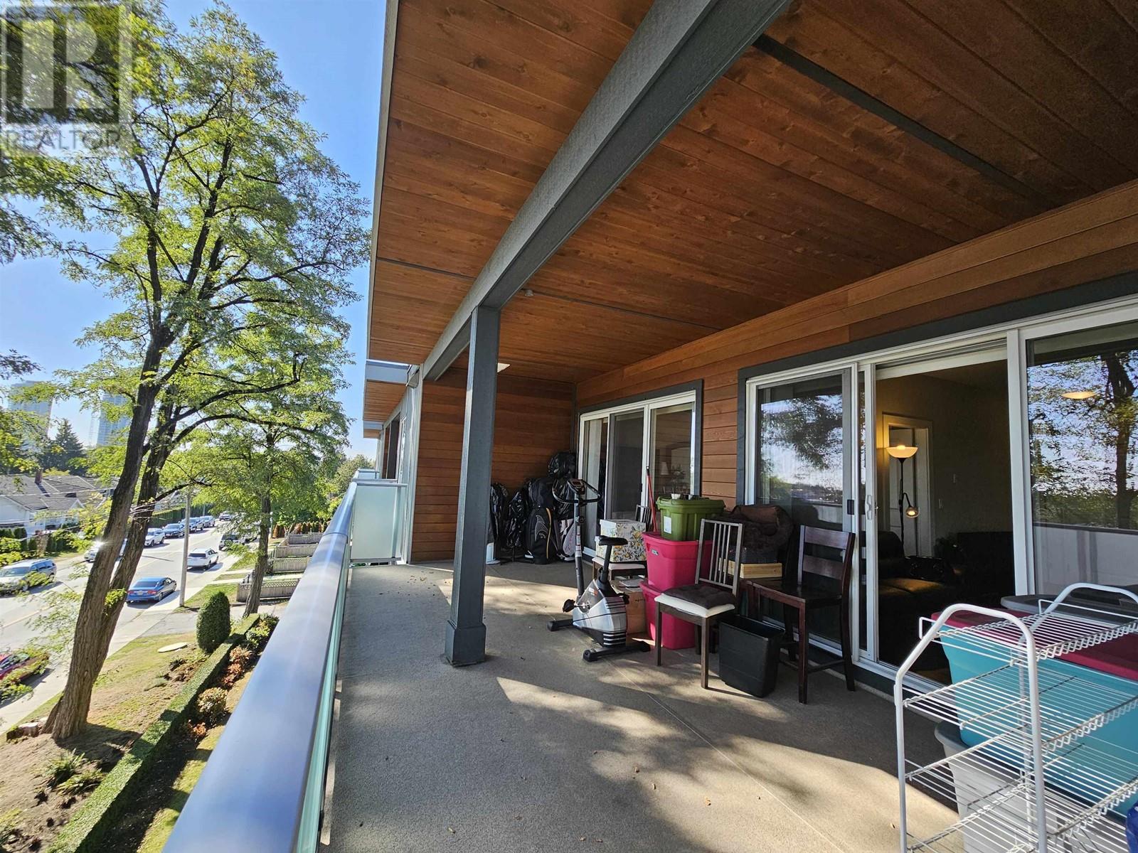 307 7377 14th Avenue, Burnaby, British Columbia  V3N 1Z7 - Photo 12 - R2819044