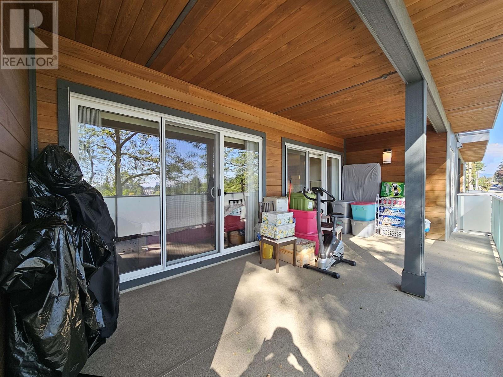 307 7377 14th Avenue, Burnaby, British Columbia  V3N 1Z7 - Photo 5 - R2819044