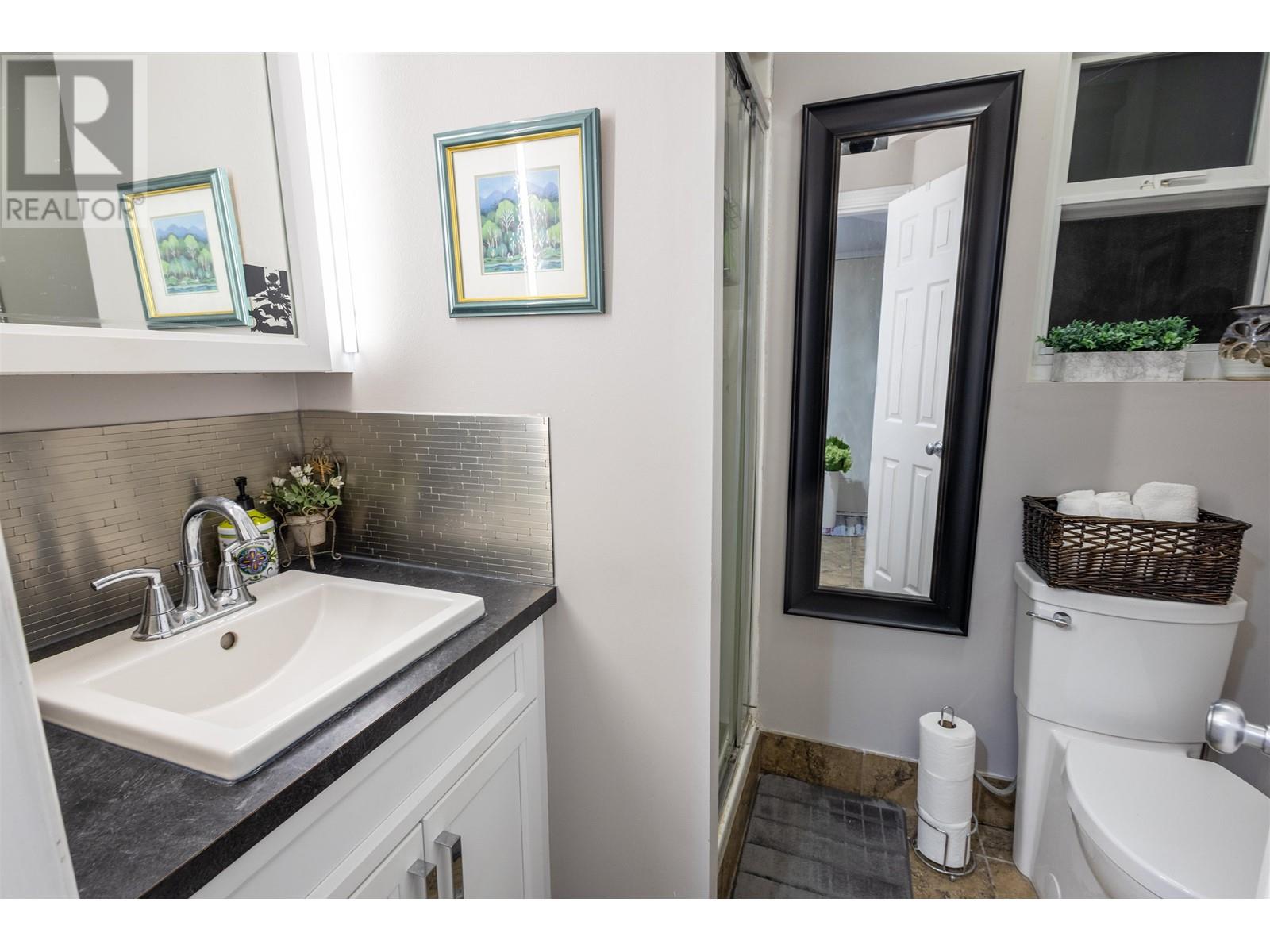 22994 Cliff Avenue, Maple Ridge, British Columbia  V2X 7Z9 - Photo 17 - R2822174