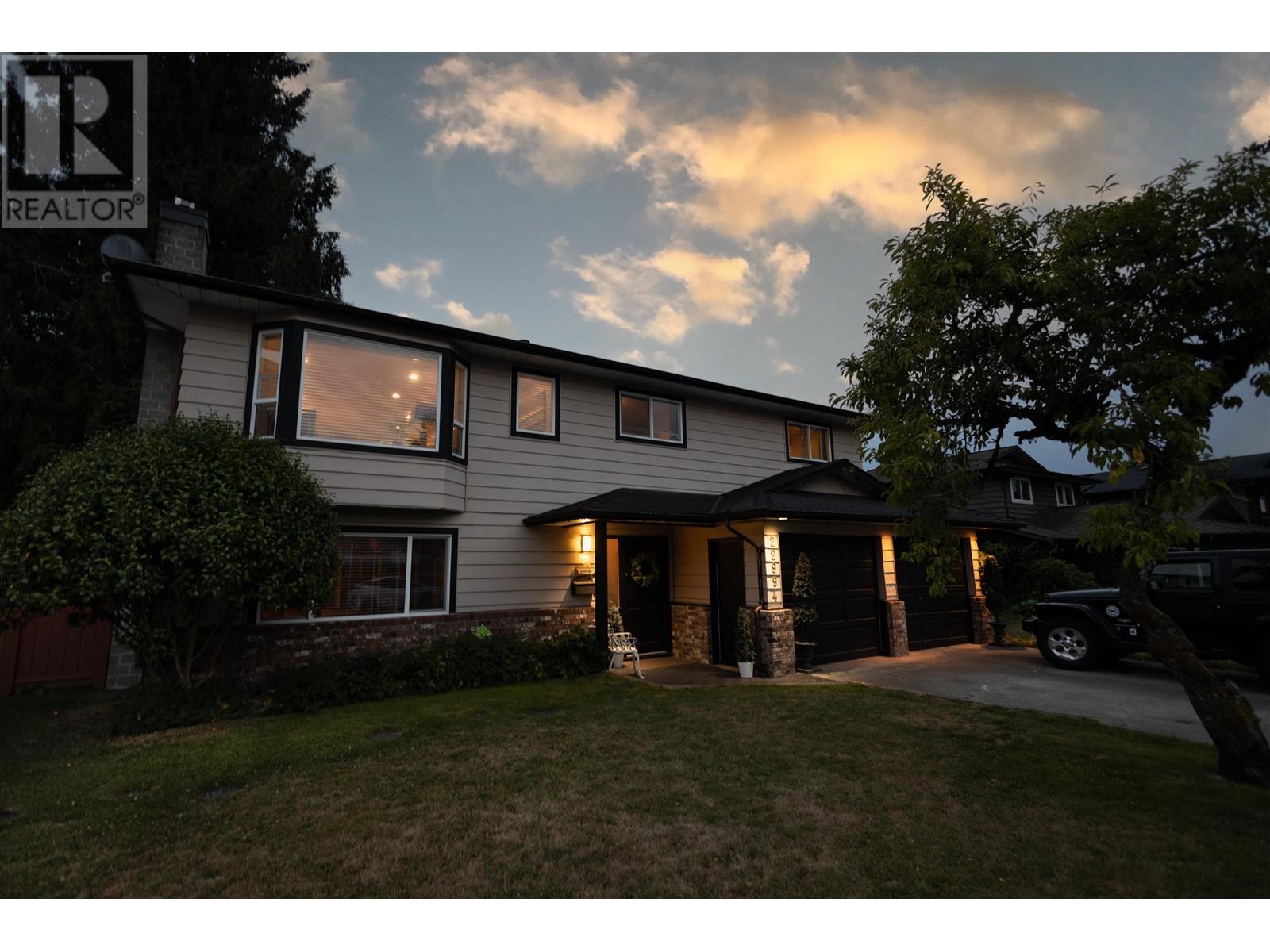 22994 Cliff Avenue, Maple Ridge, British Columbia  V2X 7Z9 - Photo 26 - R2822174