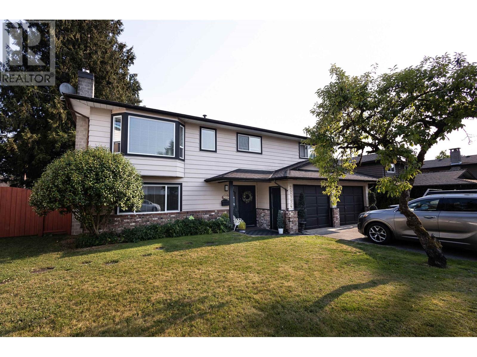 22994 CLIFF AVENUE, maple ridge, British Columbia