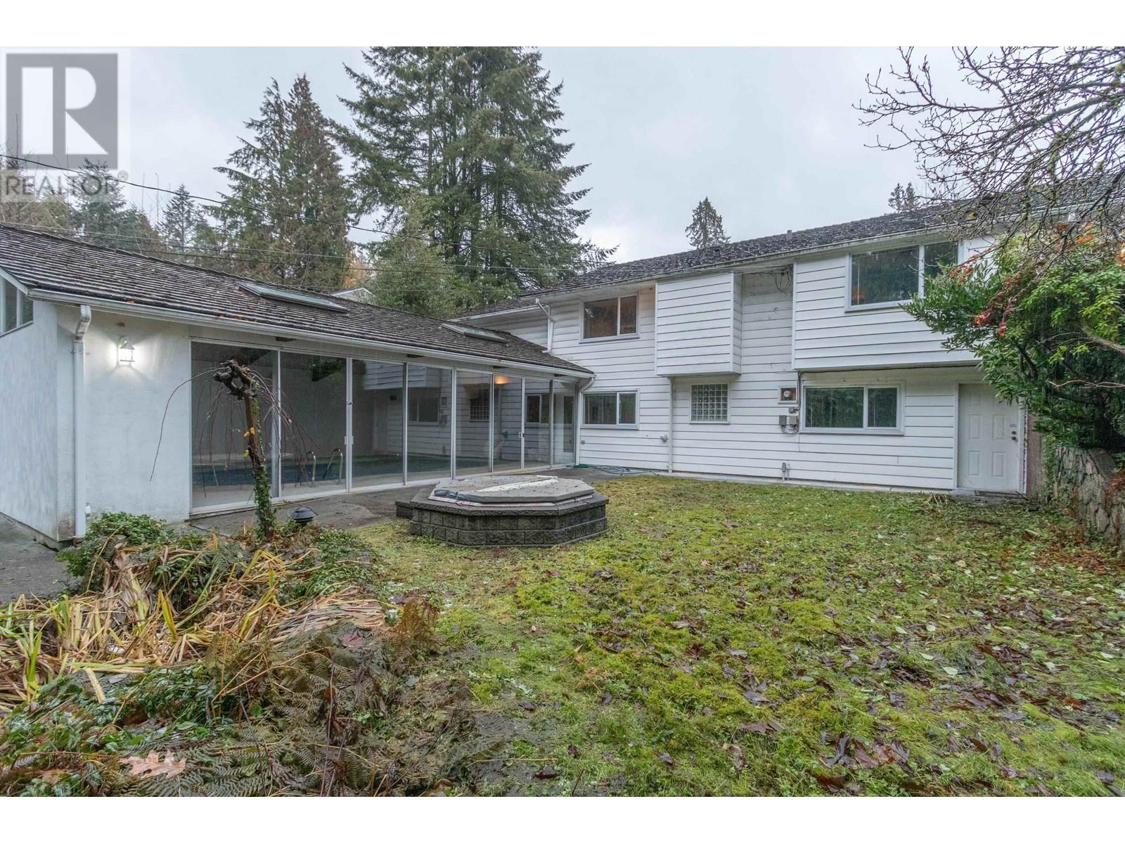 1645 Taylor Way, West Vancouver, British Columbia  V7S 1N5 - Photo 2 - R2821533