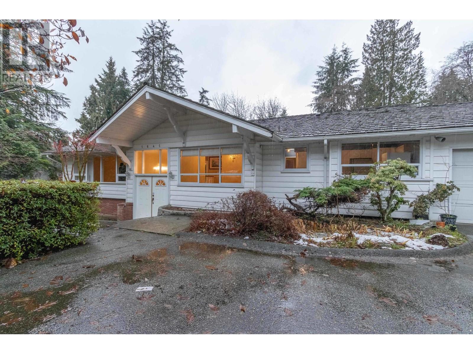 1645 Taylor Way, West Vancouver, British Columbia  V7S 1N5 - Photo 3 - R2821533