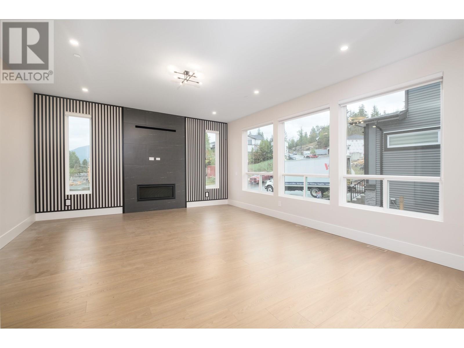 13526 Foreman Drive, Maple Ridge, British Columbia  V4R 2P7 - Photo 8 - R2822329