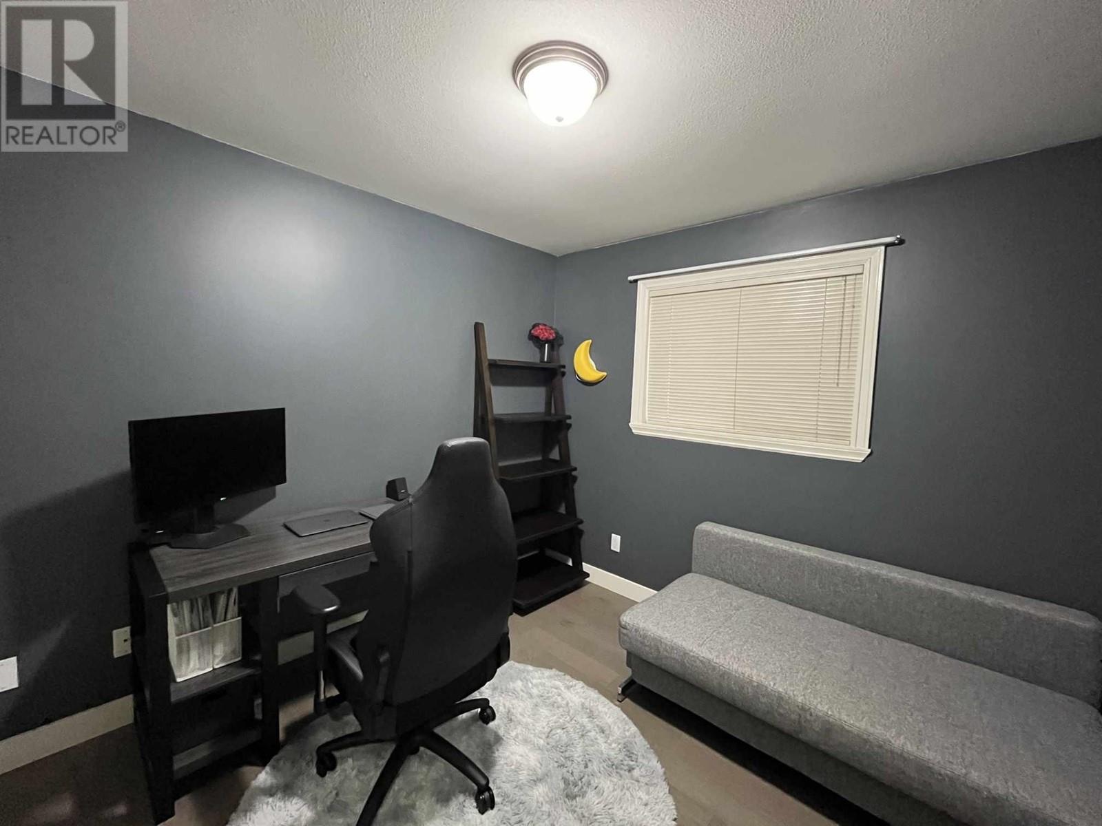 5955 Woodsworth Street, Burnaby, British Columbia  V5G 1S9 - Photo 14 - R2822147