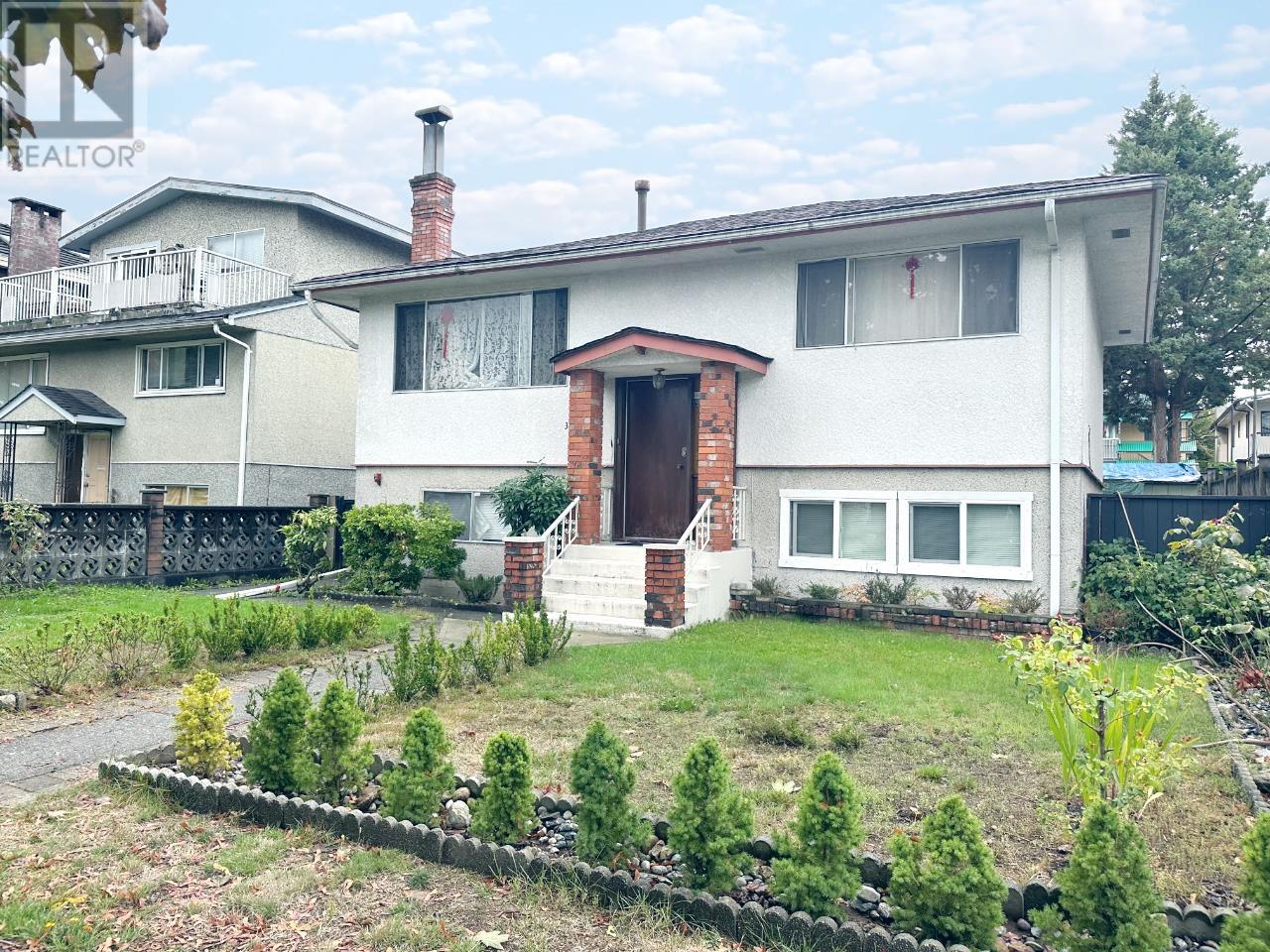 3638 Normandy Drive, Vancouver, British Columbia  V5M 2G3 - Photo 3 - R2822074