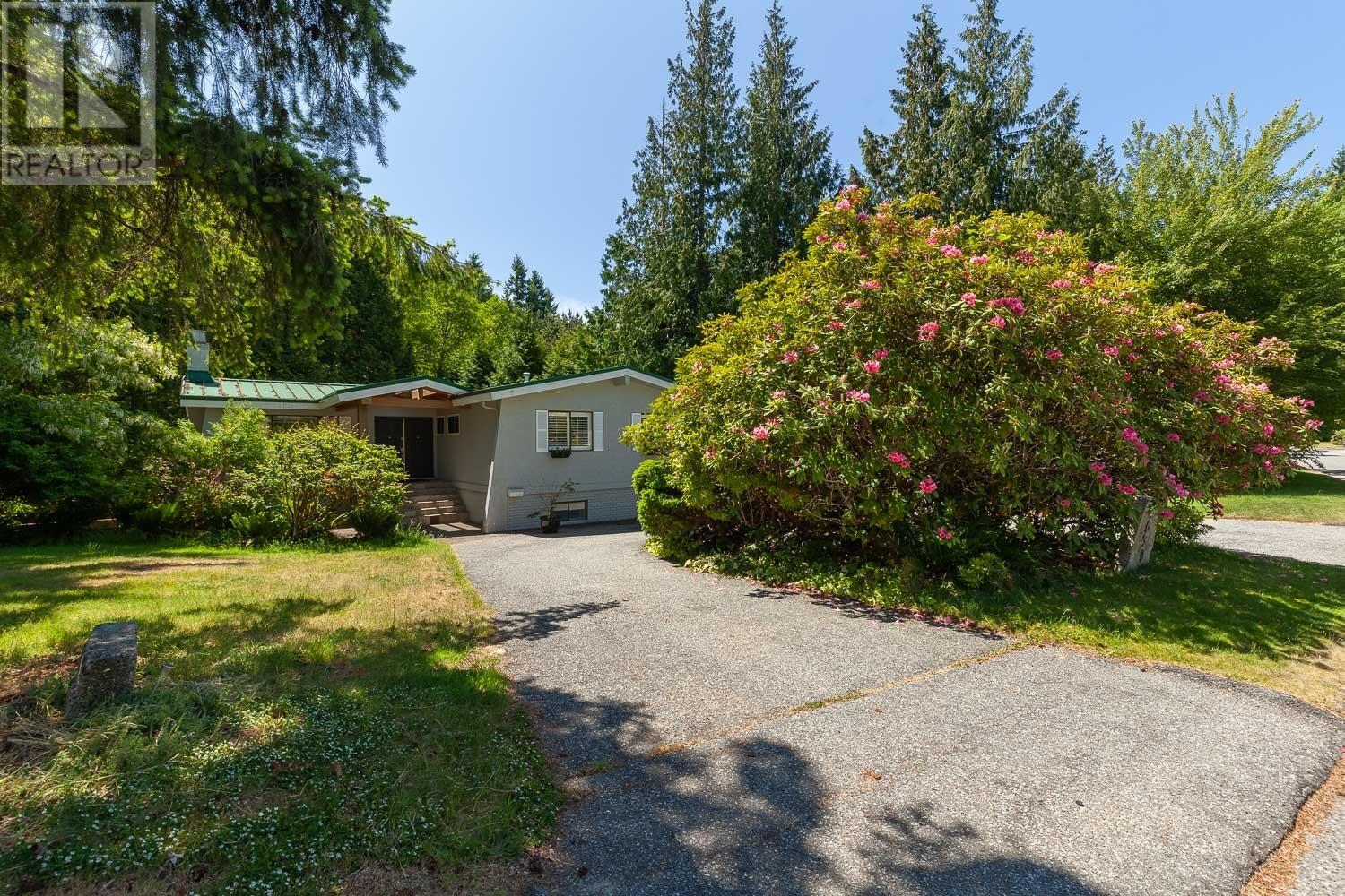 4639 WOODBURN ROAD, west vancouver, British Columbia