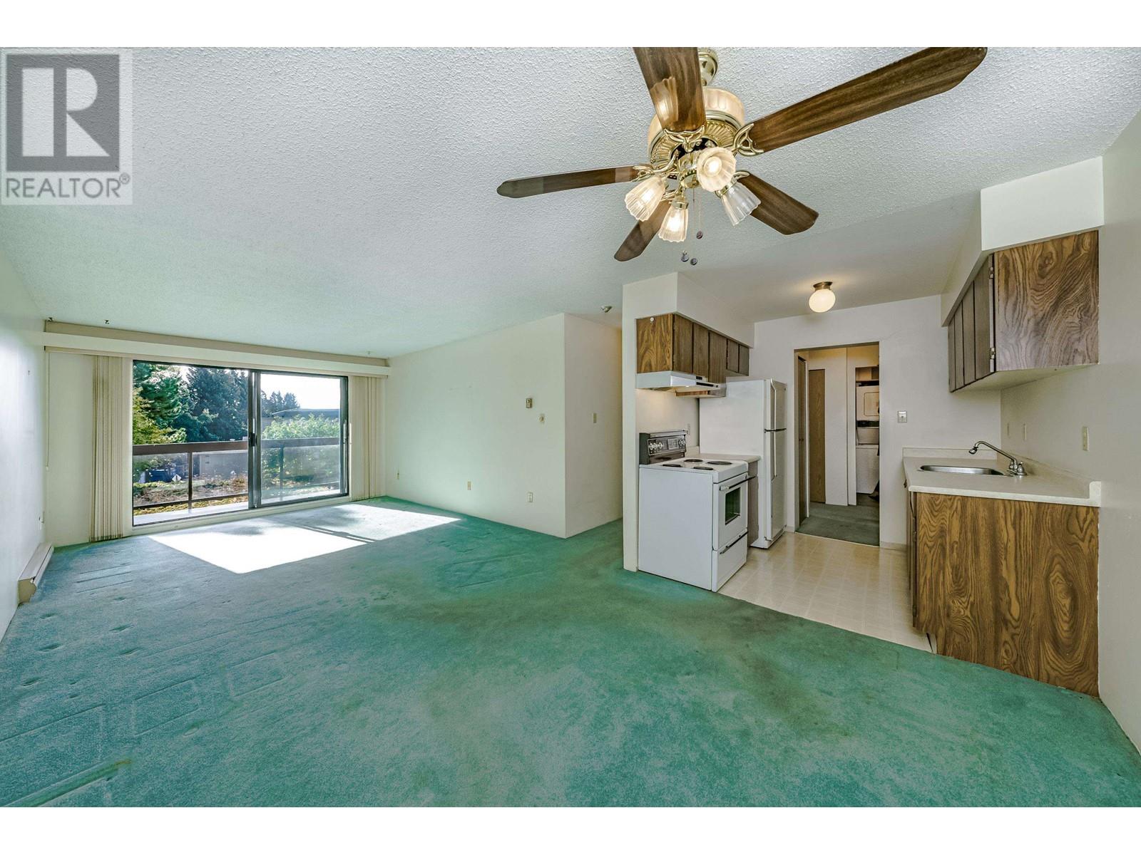 208 6651 Lynas Lane, Richmond, British Columbia  V7C 3K8 - Photo 4 - R2820821