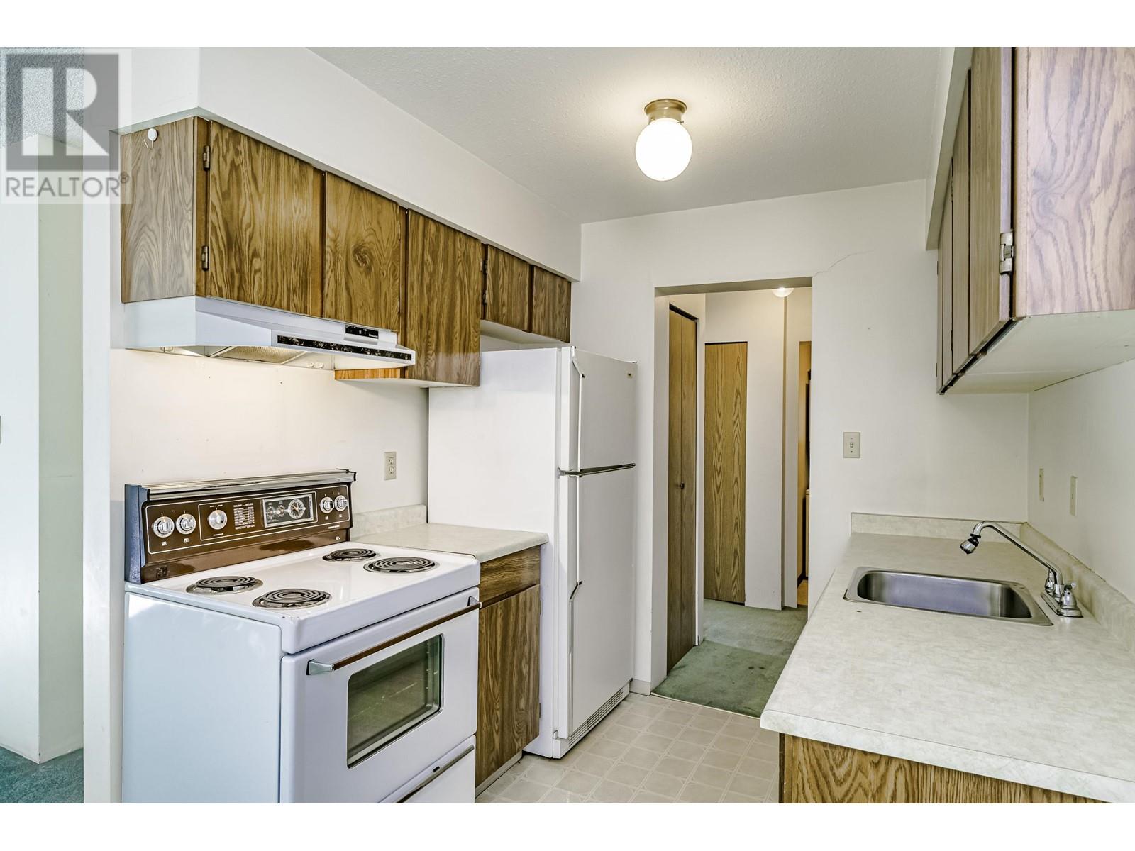 208 6651 Lynas Lane, Richmond, British Columbia  V7C 3K8 - Photo 5 - R2820821