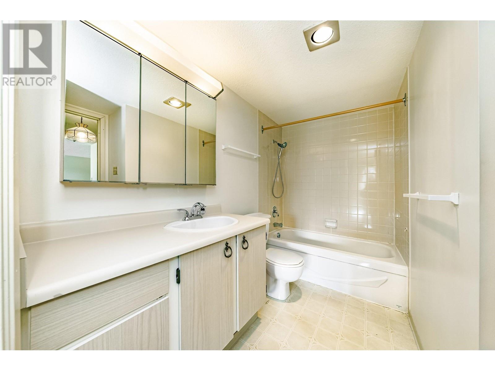208 6651 Lynas Lane, Richmond, British Columbia  V7C 3K8 - Photo 19 - R2820821
