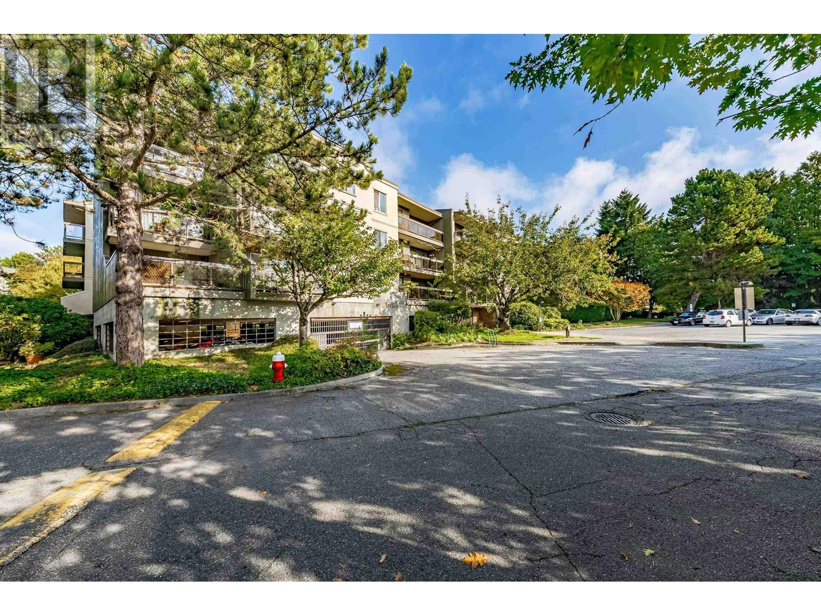 208 6651 Lynas Lane, Richmond, British Columbia  V7C 3K8 - Photo 3 - R2820821