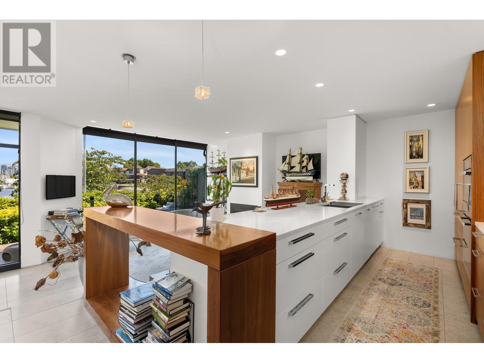 1216 Island Park Walk, Vancouver, British Columbia  V6H 3T4 - Photo 14 - R2822398