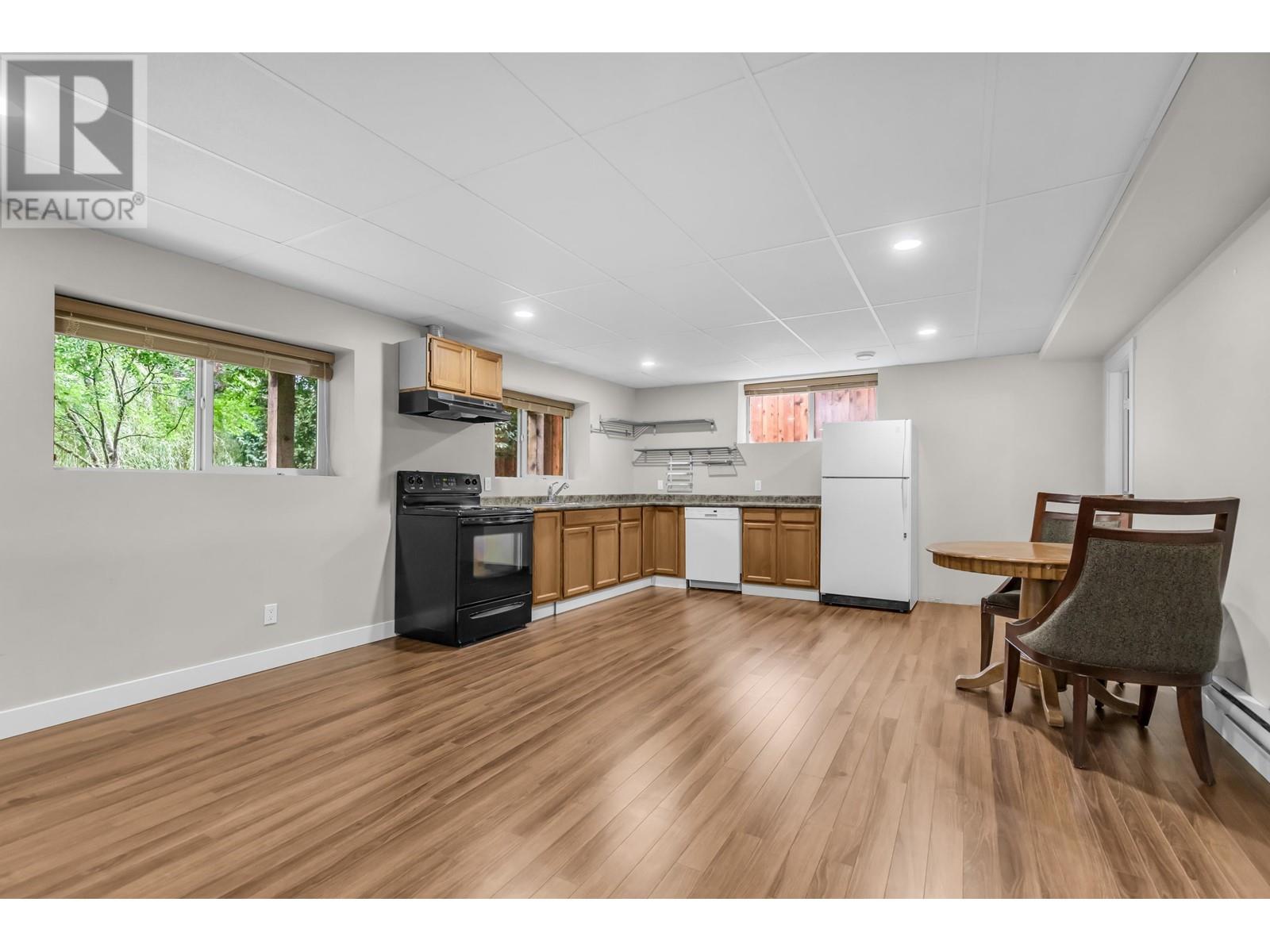 24757 Kimola Drive, Maple Ridge, British Columbia  V2W 0A6 - Photo 25 - R2822381