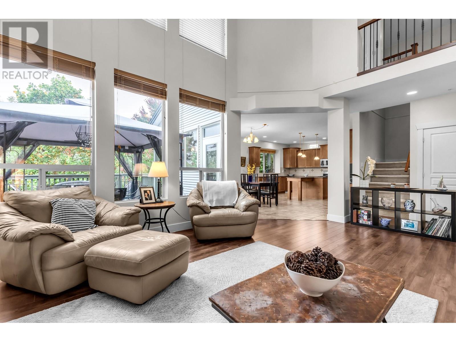 24757 Kimola Drive, Maple Ridge, British Columbia  V2W 0A6 - Photo 9 - R2822381