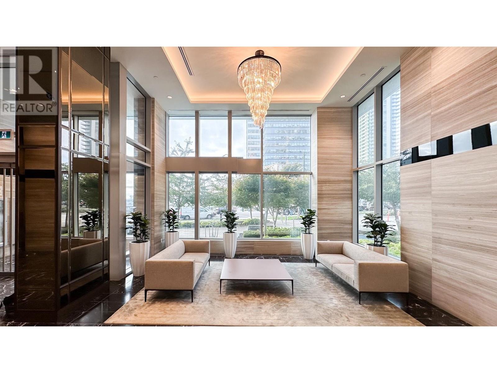 2001 433 Sw Marine Drive, Vancouver, British Columbia  V5X 0H5 - Photo 4 - R2821785