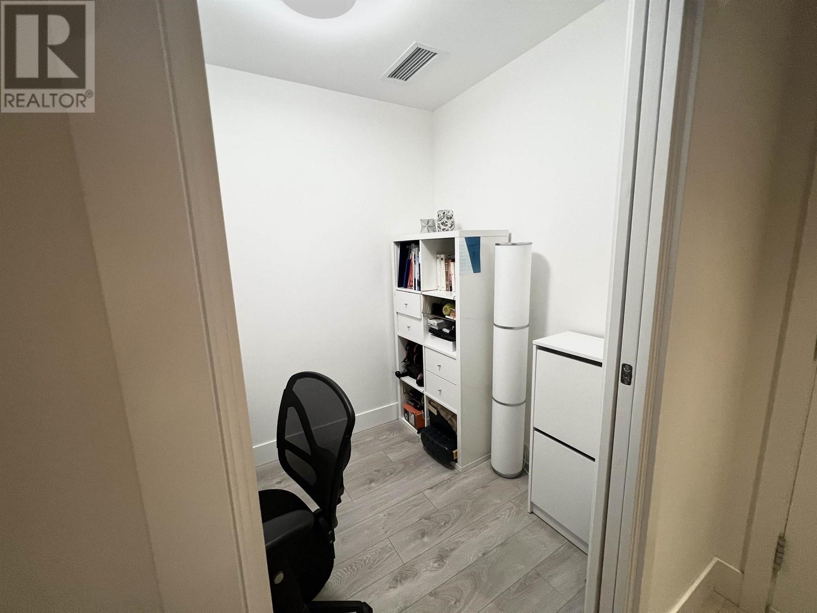 2705 7388 Kingsway, Burnaby, British Columbia  V3N 0G9 - Photo 8 - R2821990