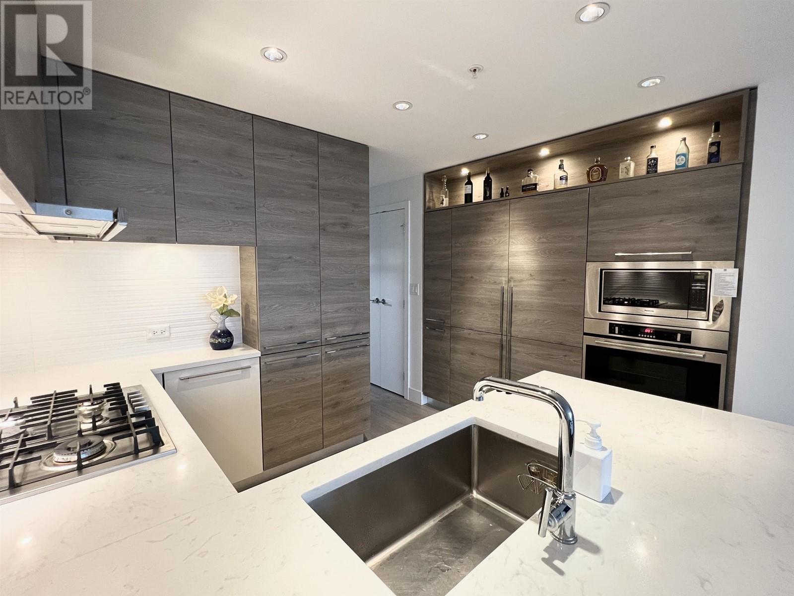 2705 7388 Kingsway, Burnaby, British Columbia  V3N 0G9 - Photo 12 - R2821990
