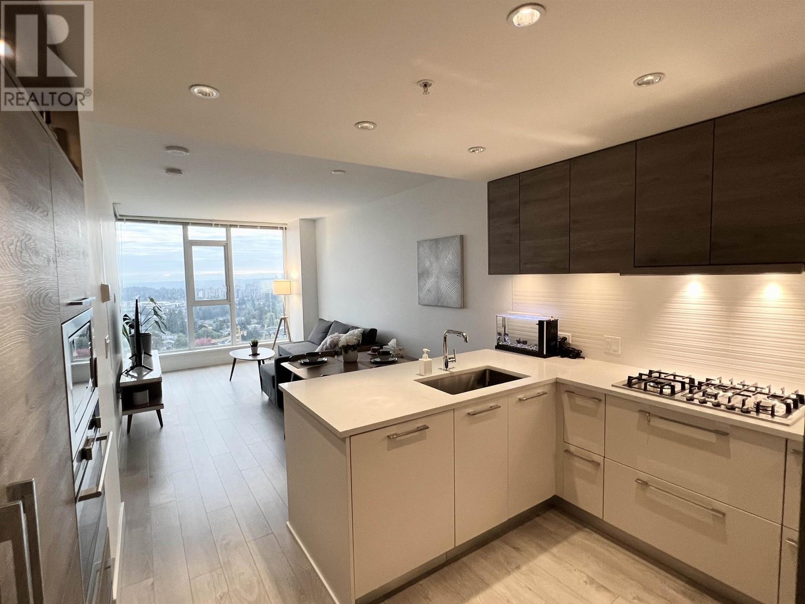 2705 7388 Kingsway, Burnaby, British Columbia  V3N 0G9 - Photo 13 - R2821990