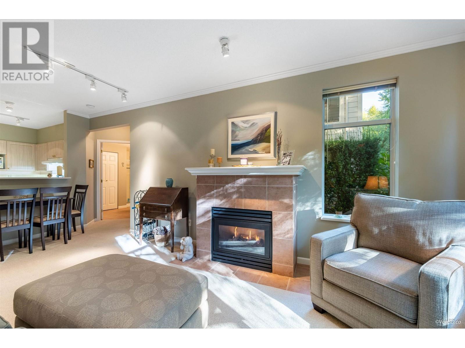 207 3625 WINDCREST DRIVE, north vancouver, British Columbia