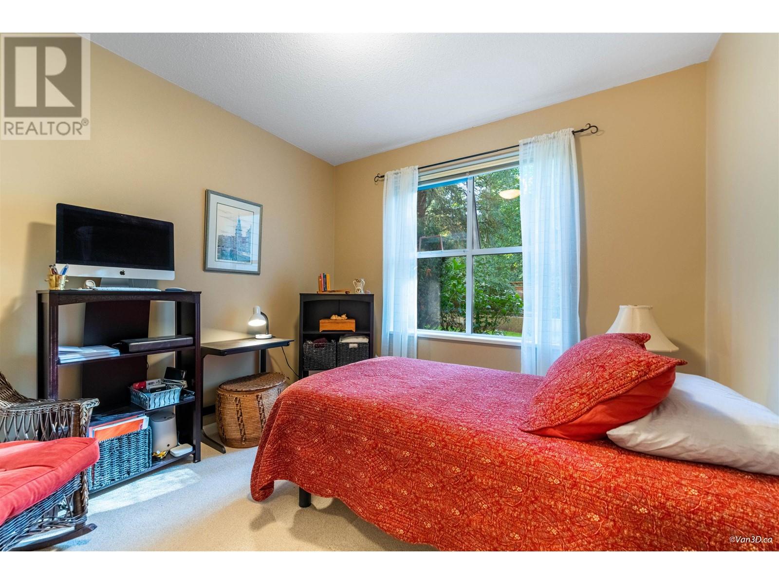 207 3625 Windcrest Drive, North Vancouver, British Columbia  V7G 2S6 - Photo 13 - R2822406