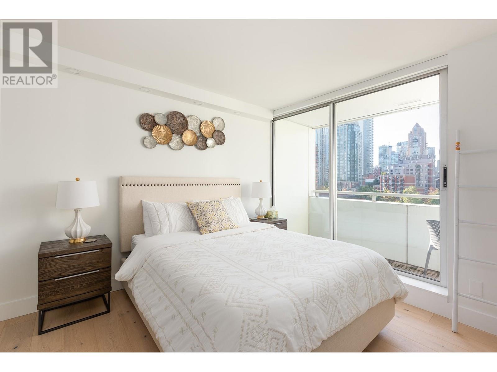 802 1201 Marinaside Crescent, Vancouver, British Columbia  V6Z 2V2 - Photo 13 - R2820561