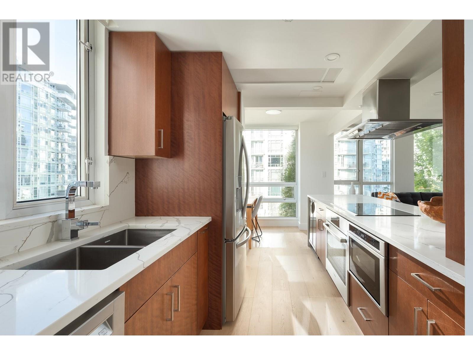 802 1201 Marinaside Crescent, Vancouver, British Columbia  V6Z 2V2 - Photo 6 - R2820561
