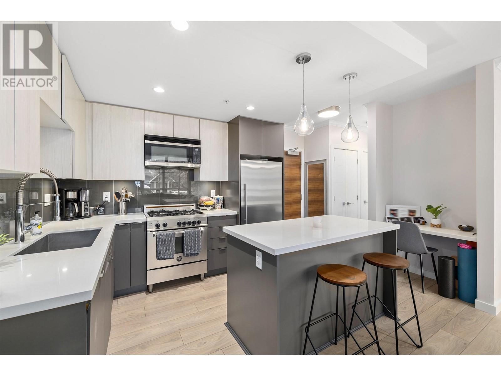 105 711 Breslay Street, Coquitlam, British Columbia  V3J 0G7 - Photo 10 - R2821315