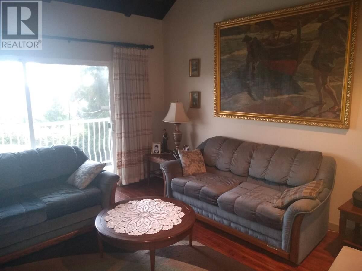 3417 Roxton Avenue, Coquitlam, British Columbia  V3B 7M9 - Photo 3 - R2822404