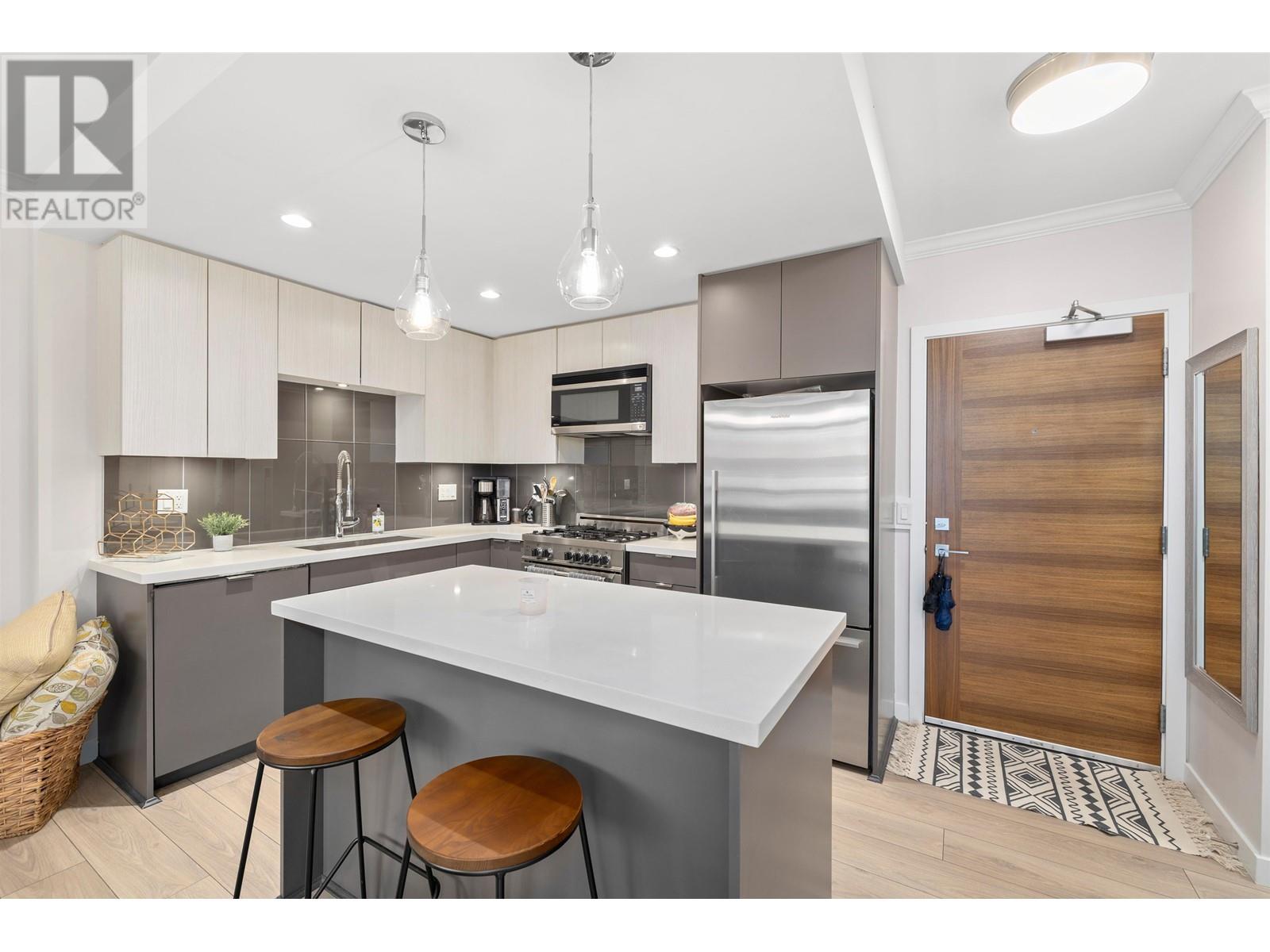 105 711 Breslay Street, Coquitlam, British Columbia  V3J 0G7 - Photo 9 - R2821315