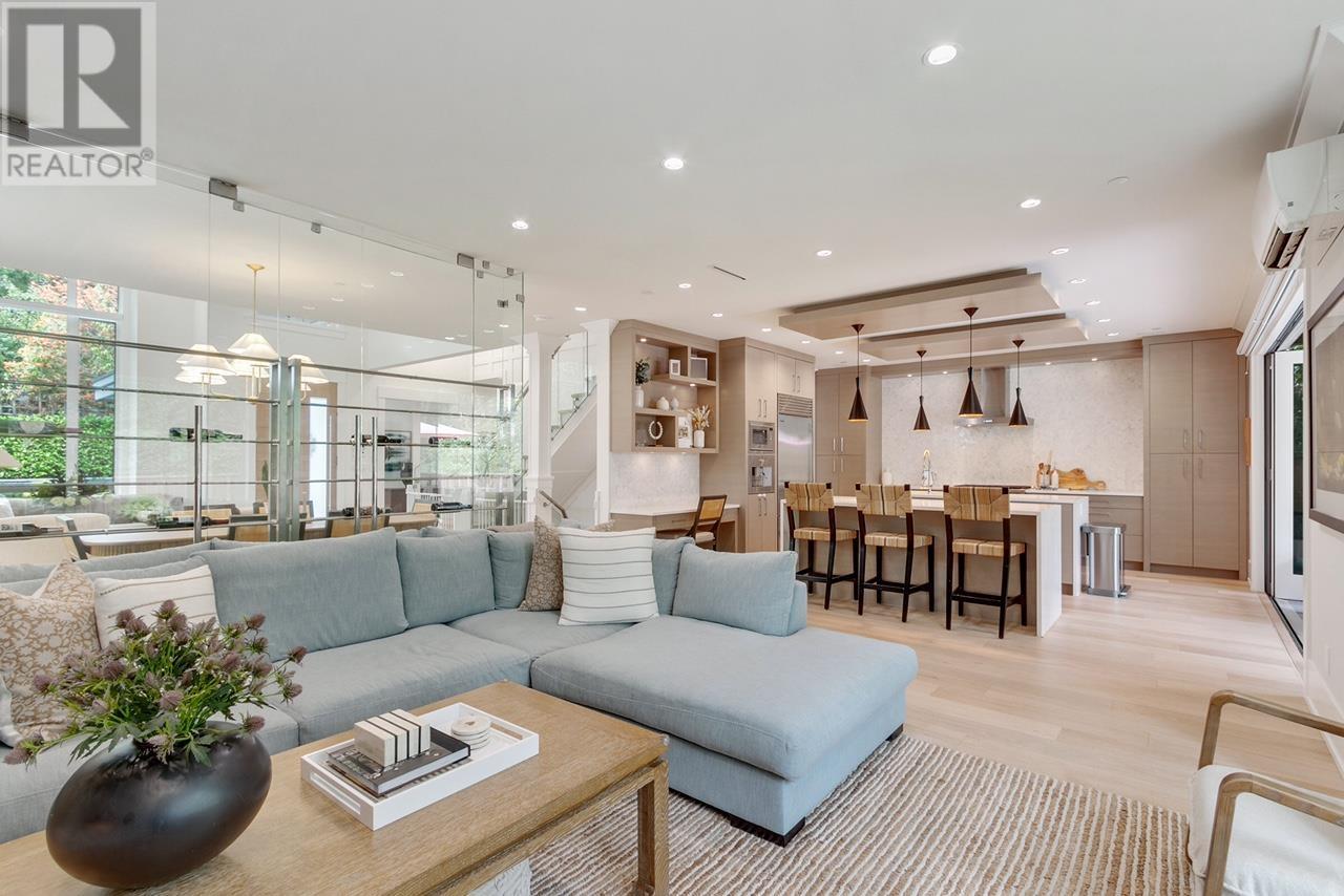 6415 Keith Road, West Vancouver, British Columbia  V7W 0A3 - Photo 15 - R2818476