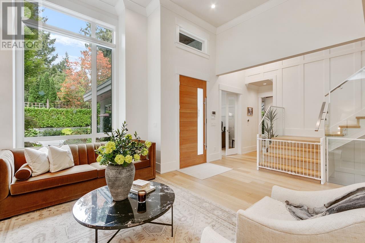 6415 Keith Road, West Vancouver, British Columbia  V7W 0A3 - Photo 11 - R2818476