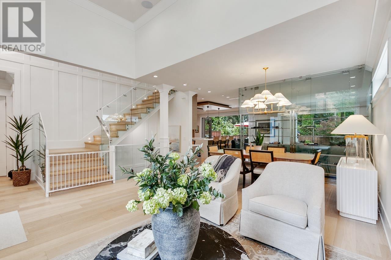 6415 Keith Road, West Vancouver, British Columbia  V7W 0A3 - Photo 13 - R2818476