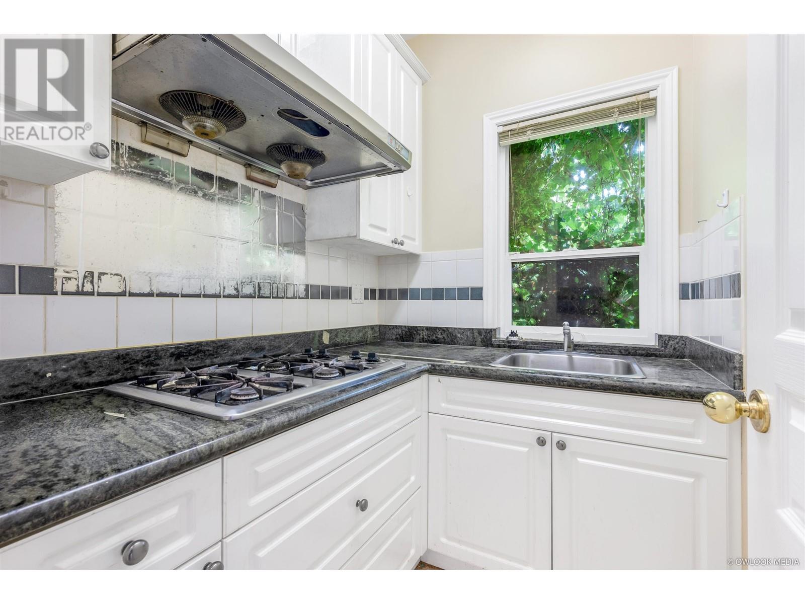 5131 Haddon Place, Richmond, British Columbia  V7E 6H8 - Photo 9 - R2795808