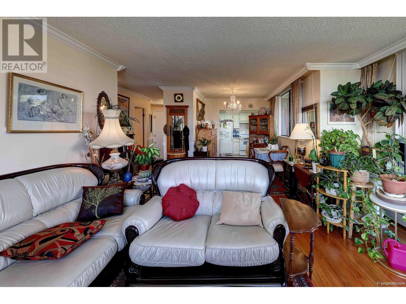 401 1390 Duchess Avenue, West Vancouver, British Columbia  V7T 1H6 - Photo 14 - R2815327