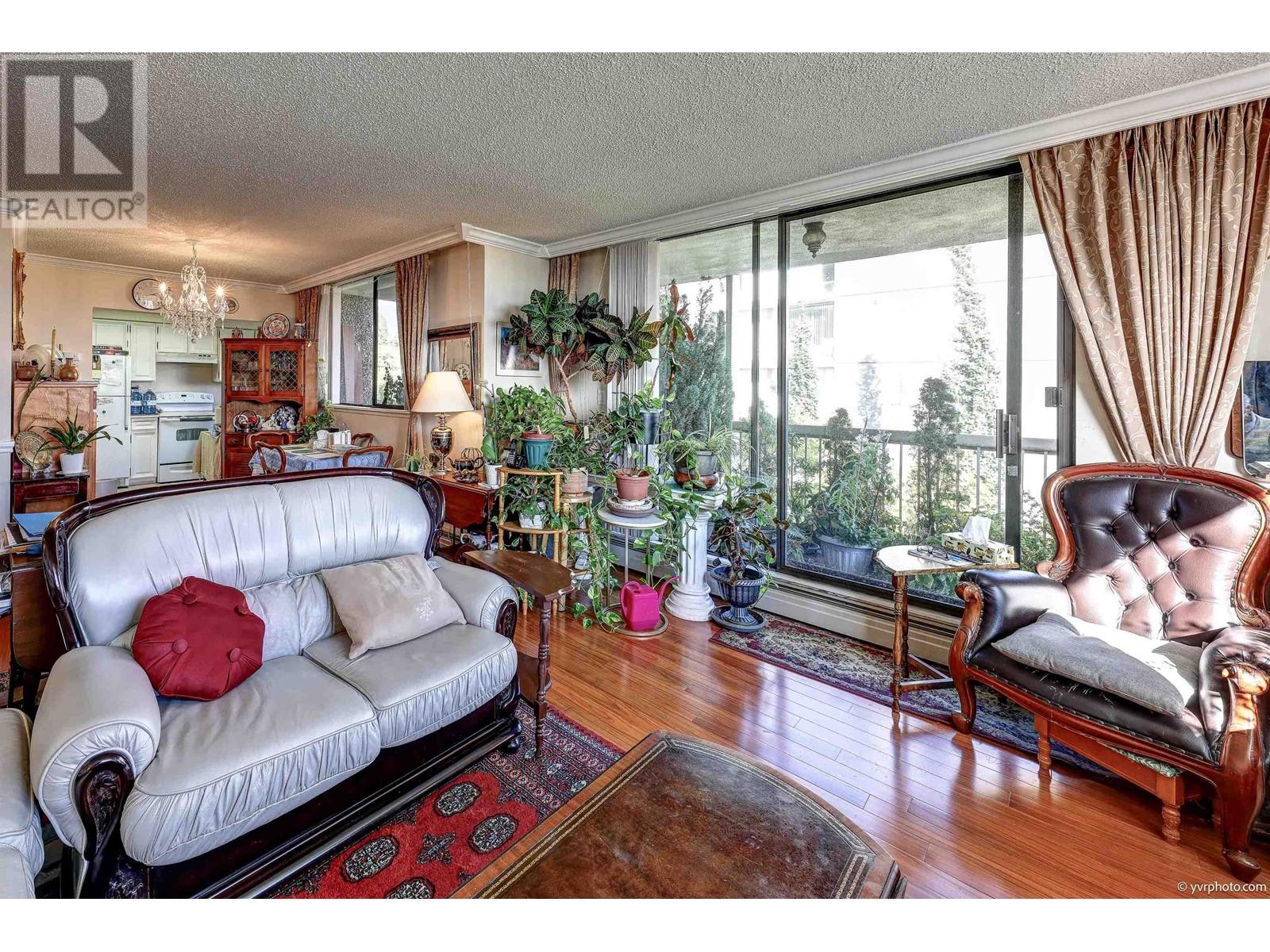 401 1390 Duchess Avenue, West Vancouver, British Columbia  V7T 1H6 - Photo 13 - R2815327