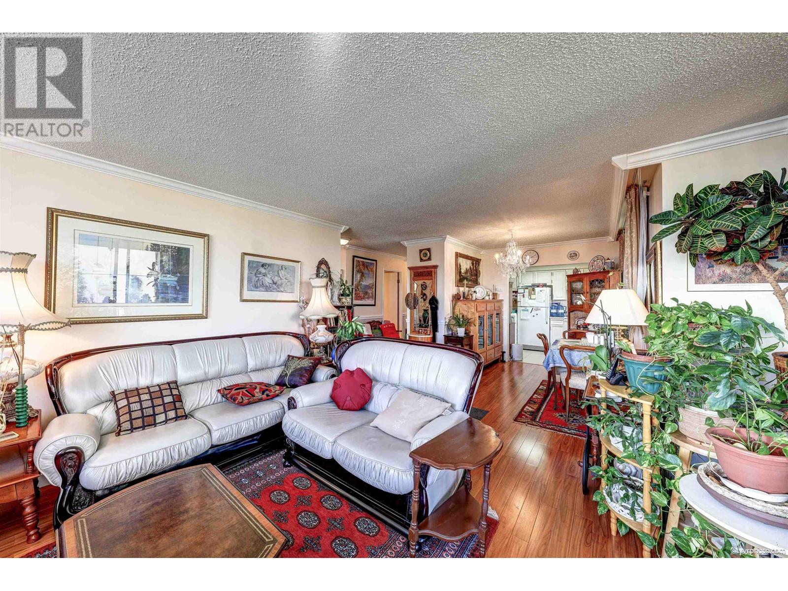 401 1390 Duchess Avenue, West Vancouver, British Columbia  V7T 1H6 - Photo 12 - R2815327