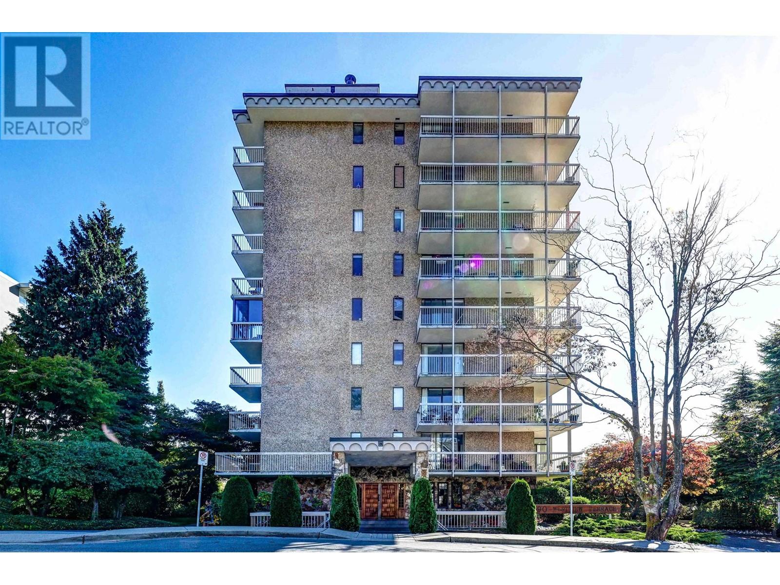 401 1390 Duchess Avenue, West Vancouver, British Columbia  V7T 1H6 - Photo 4 - R2815327