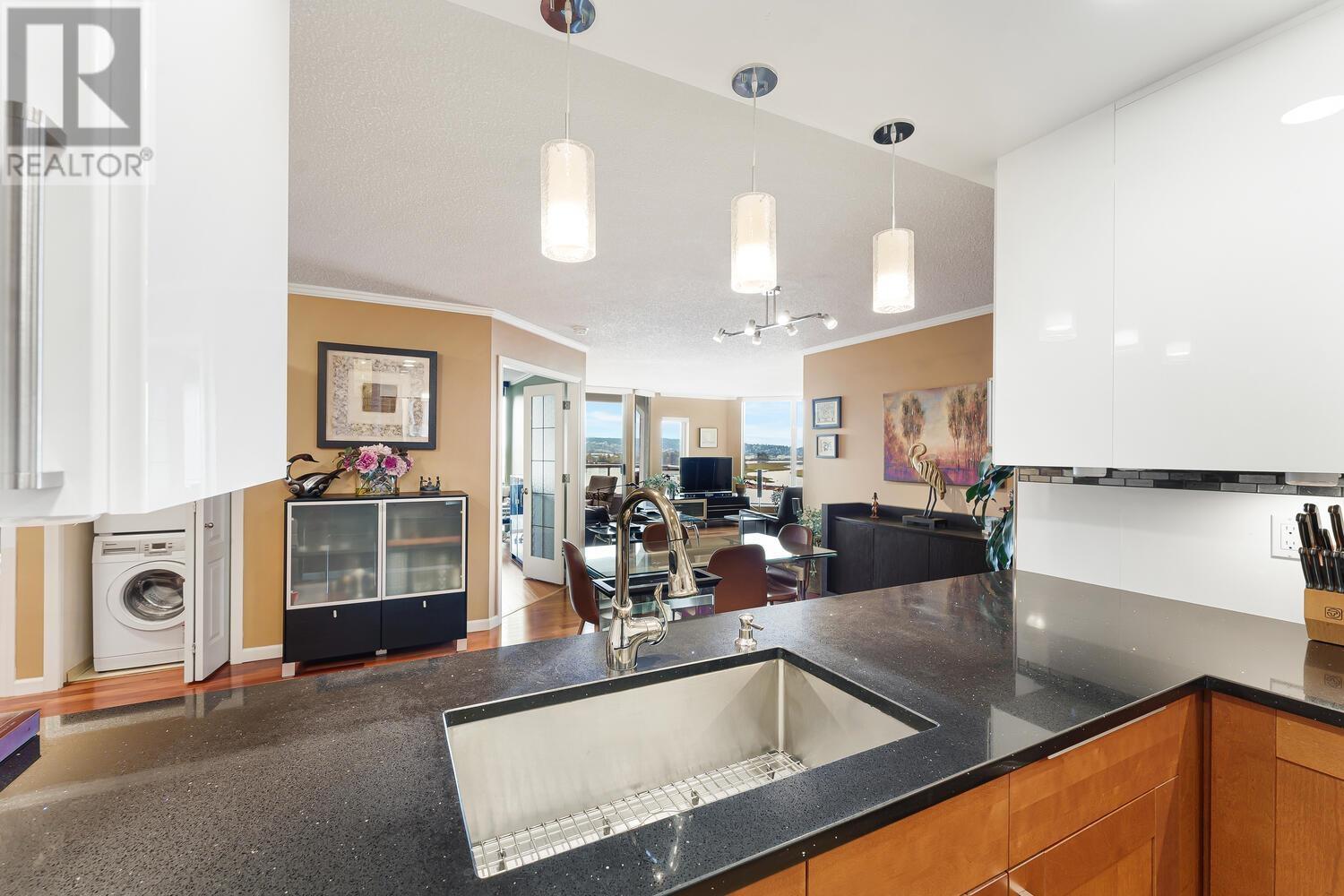 803 71 Jamieson Court, New Westminster, British Columbia  V3L 5R4 - Photo 11 - R2822415