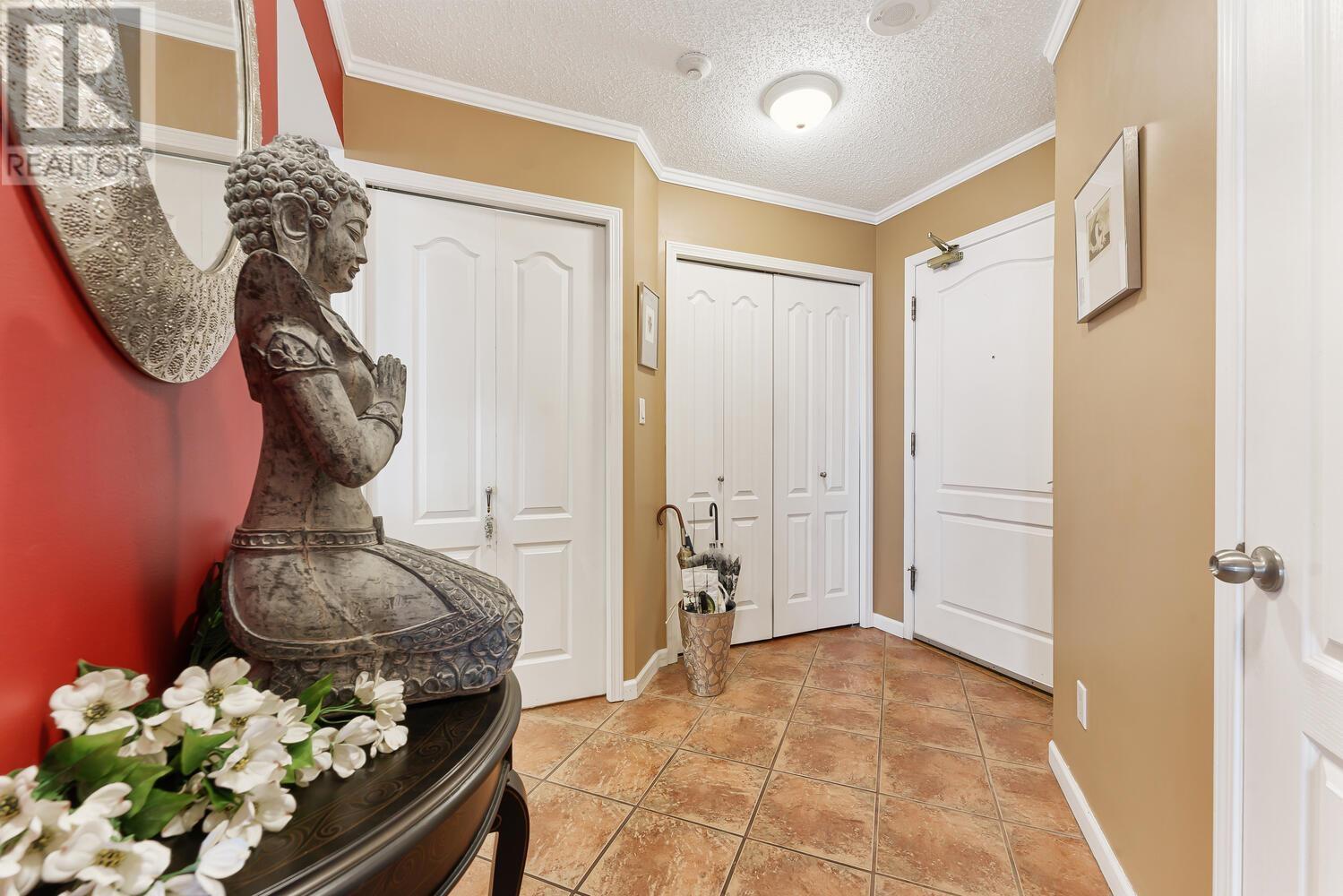 803 71 Jamieson Court, New Westminster, British Columbia  V3L 5R4 - Photo 2 - R2822415