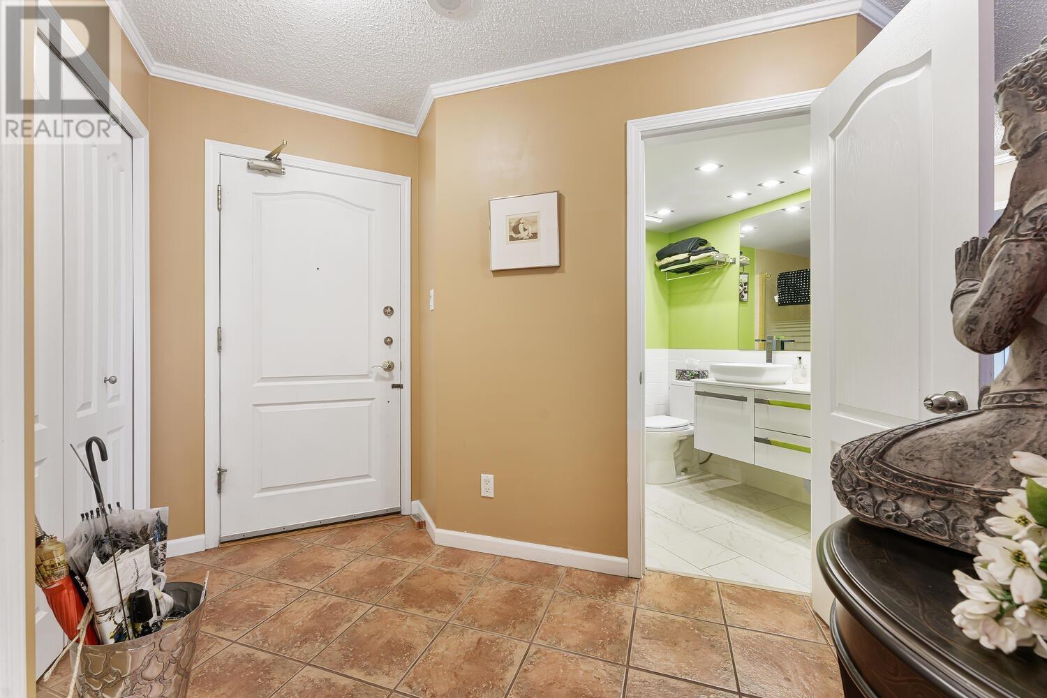803 71 Jamieson Court, New Westminster, British Columbia  V3L 5R4 - Photo 3 - R2822415