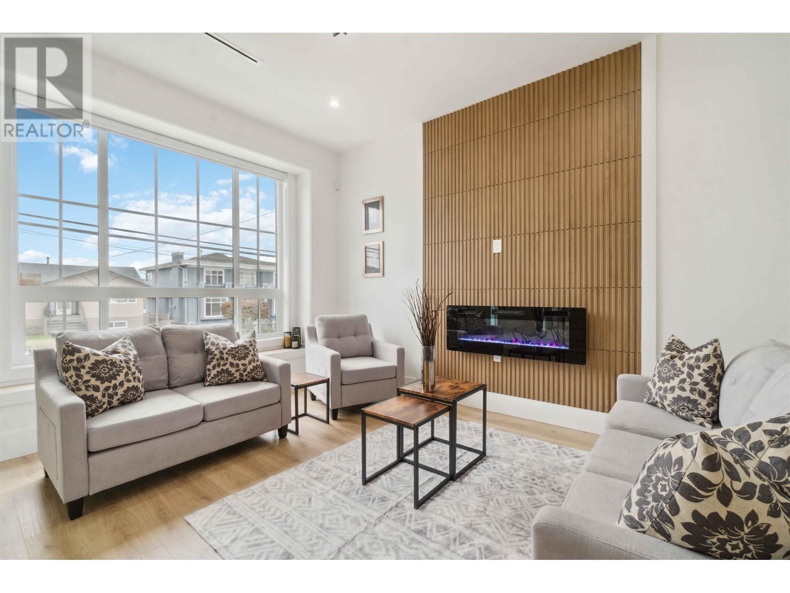 8159 12th Avenue, Burnaby, British Columbia  V3N 2L3 - Photo 4 - R2783188