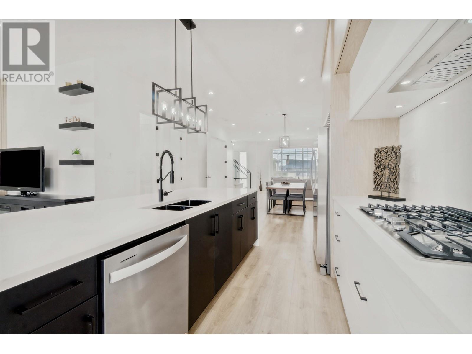 8159 12th Avenue, Burnaby, British Columbia  V3N 2L3 - Photo 14 - R2783188