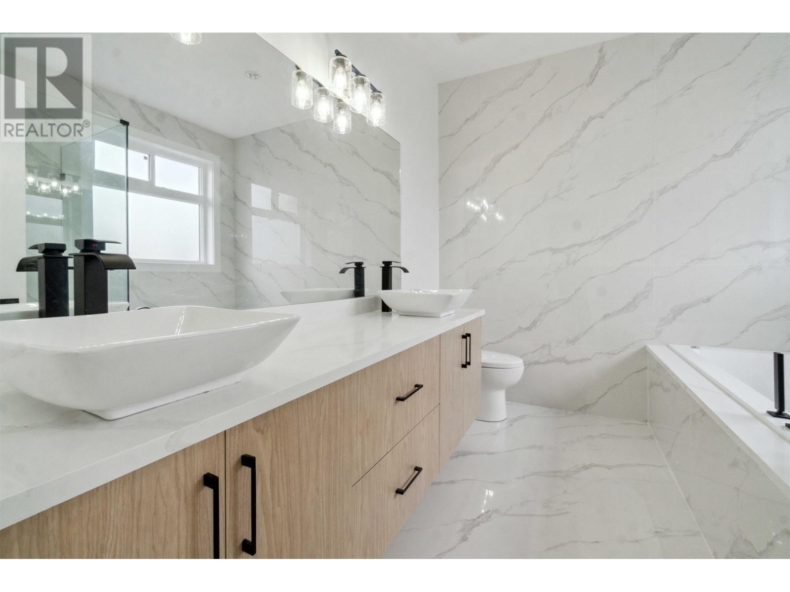 8159 12th Avenue, Burnaby, British Columbia  V3N 2L3 - Photo 35 - R2783188