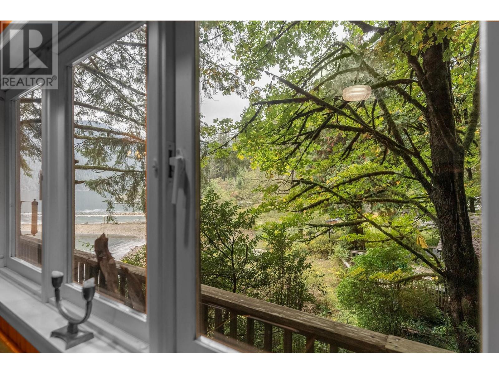 12 Buntzen Bay, North Vancouver, British Columbia  V0V 0V0 - Photo 14 - R2822425